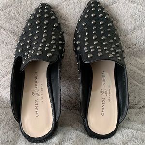 Chinese Laundry black leather, silver application